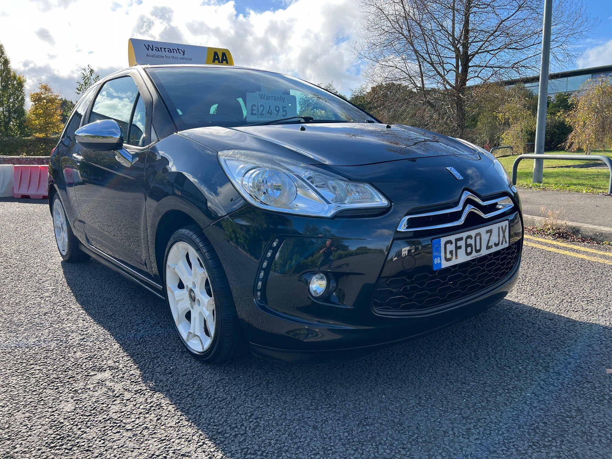 Used 2010 Citroen DS3 BLACK AND WHITE 3Door for sale in Burgess Hill